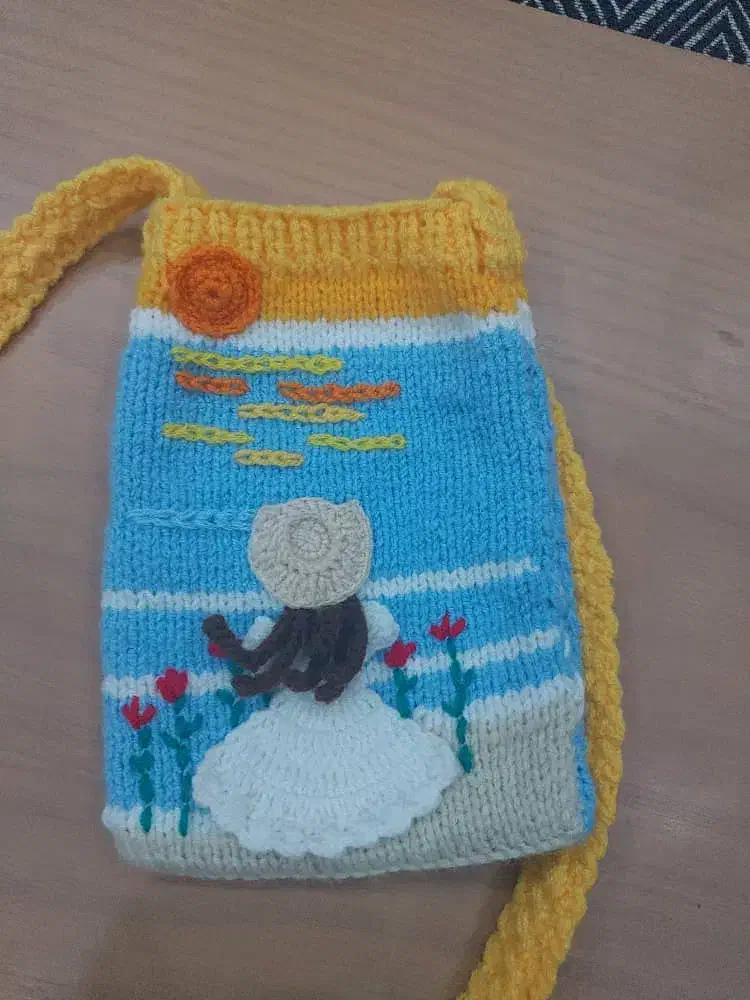 بافت انواع کیف دخترانه با طرح های موجود و دلبخواه|کیف، کفش، کمربند|بهبهان, |دیوار