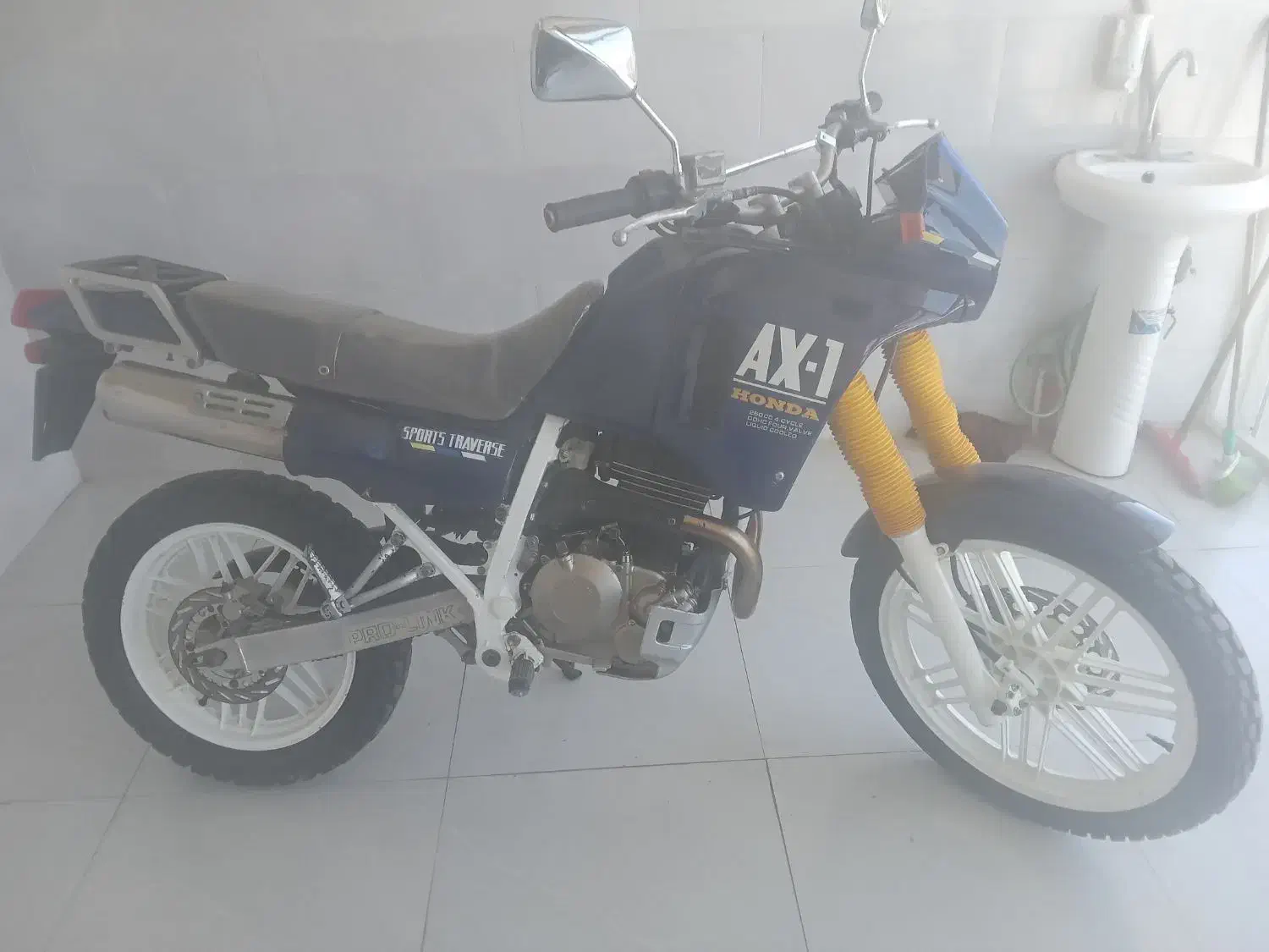Ax1250برگه سبزگمرک شیراز|موتورسیکلت|شیراز, ترمینال باربری|دیوار
