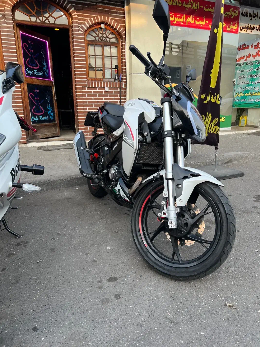 موتور بنلی ۱۸۰s مدل ۱۴۰۳|موتورسیکلت|رشت, نامجو|دیوار