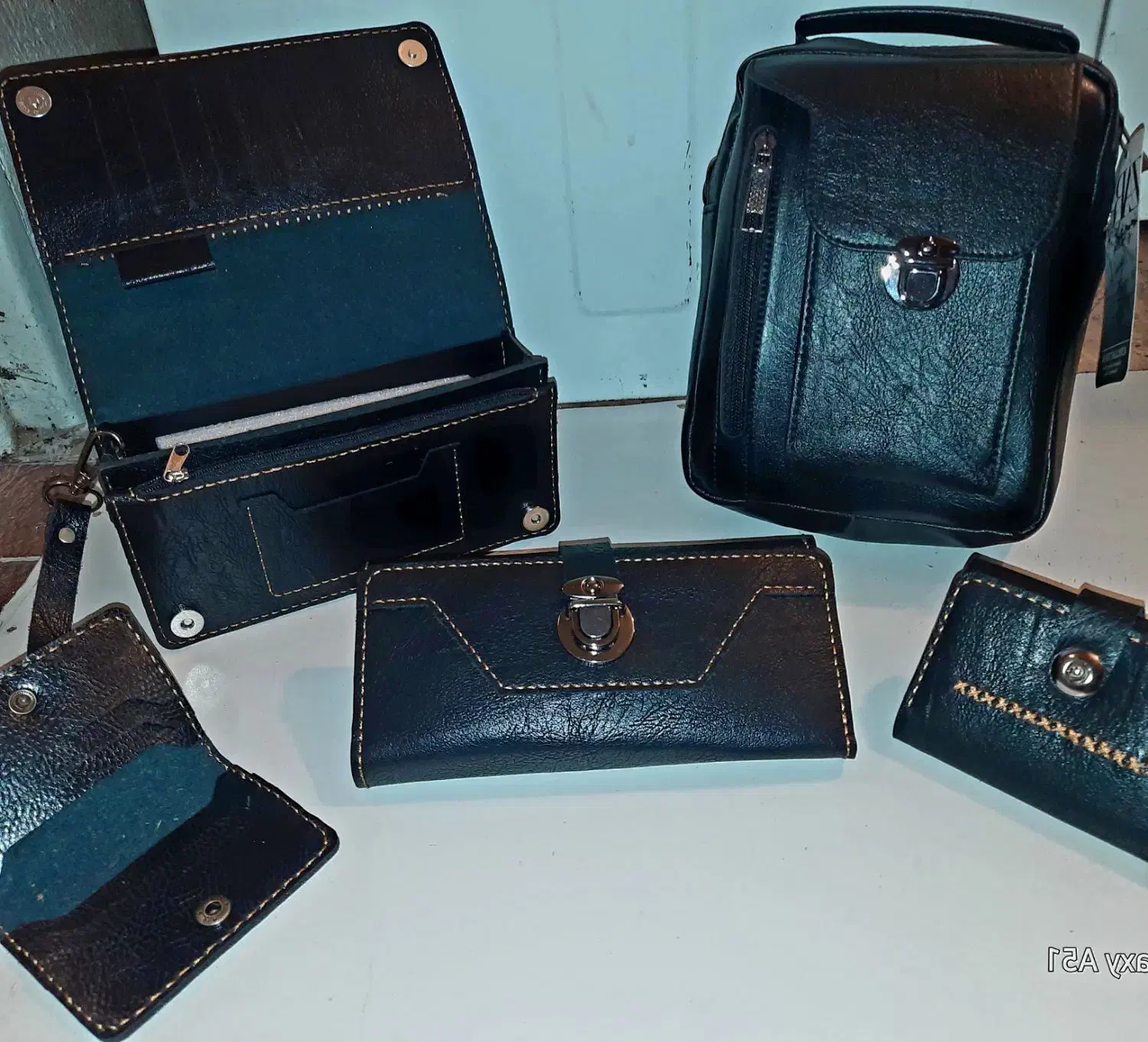 ست ۵ تیکه کیف چرم سوگو|کیف، کفش، کمربند|کرج, اصفهانی‌ها|دیوار