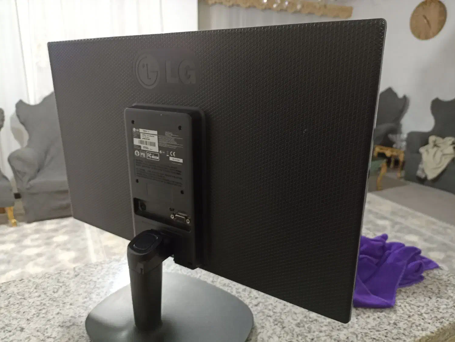 مانیتور LG|قطعات و لوازم جانبی رایانه|مریوان, |دیوار