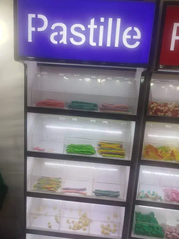 استند پاستیل و شکلات با کلیه اجناس|فروشگاه و مغازه|ری, سرتخت|دیوار