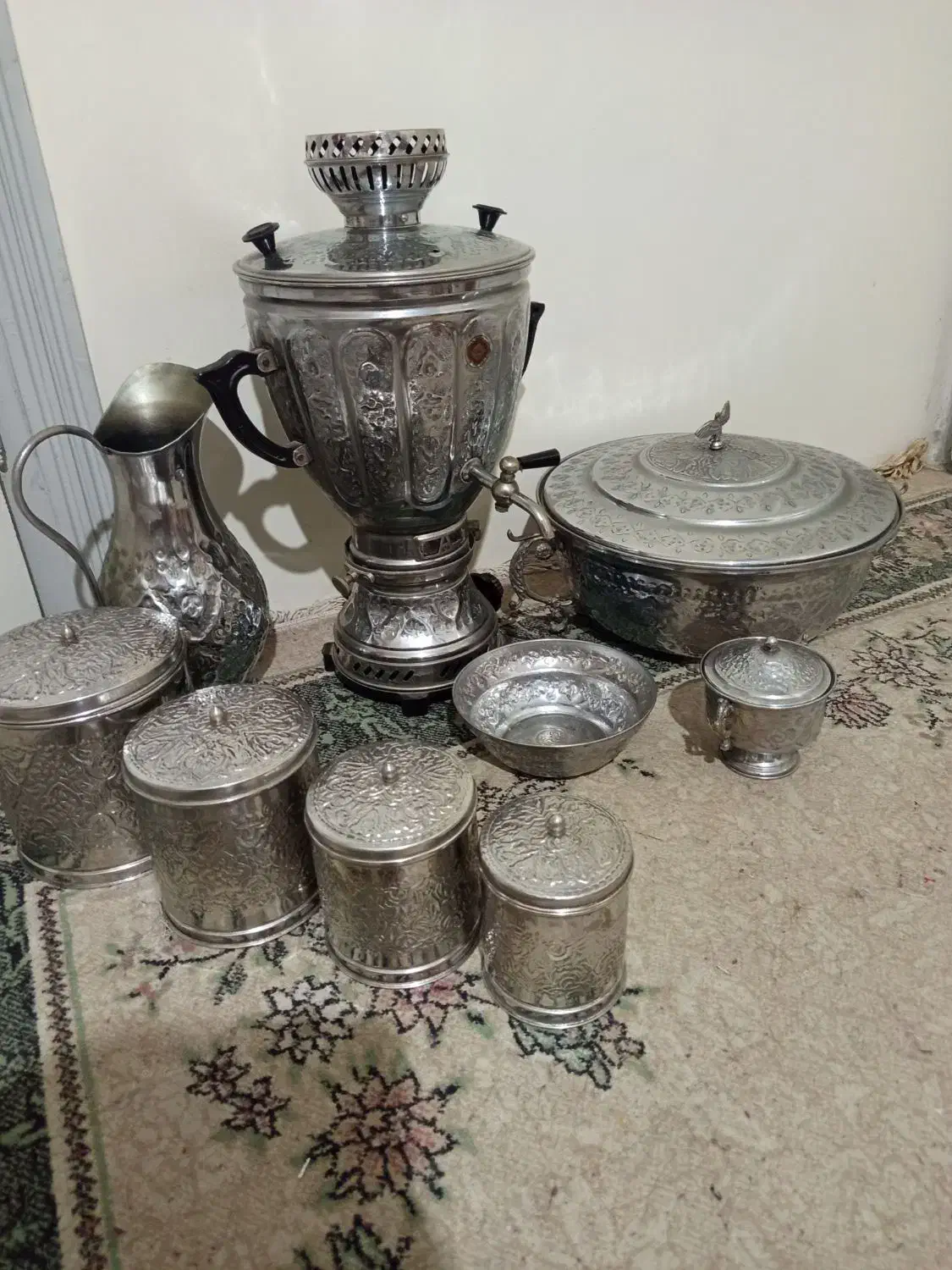 سرویس نه تیکه سماور گازی کنده کاری شده|سماور، چایساز، قهوهساز|مشهد, هفده شهریور|دیوار