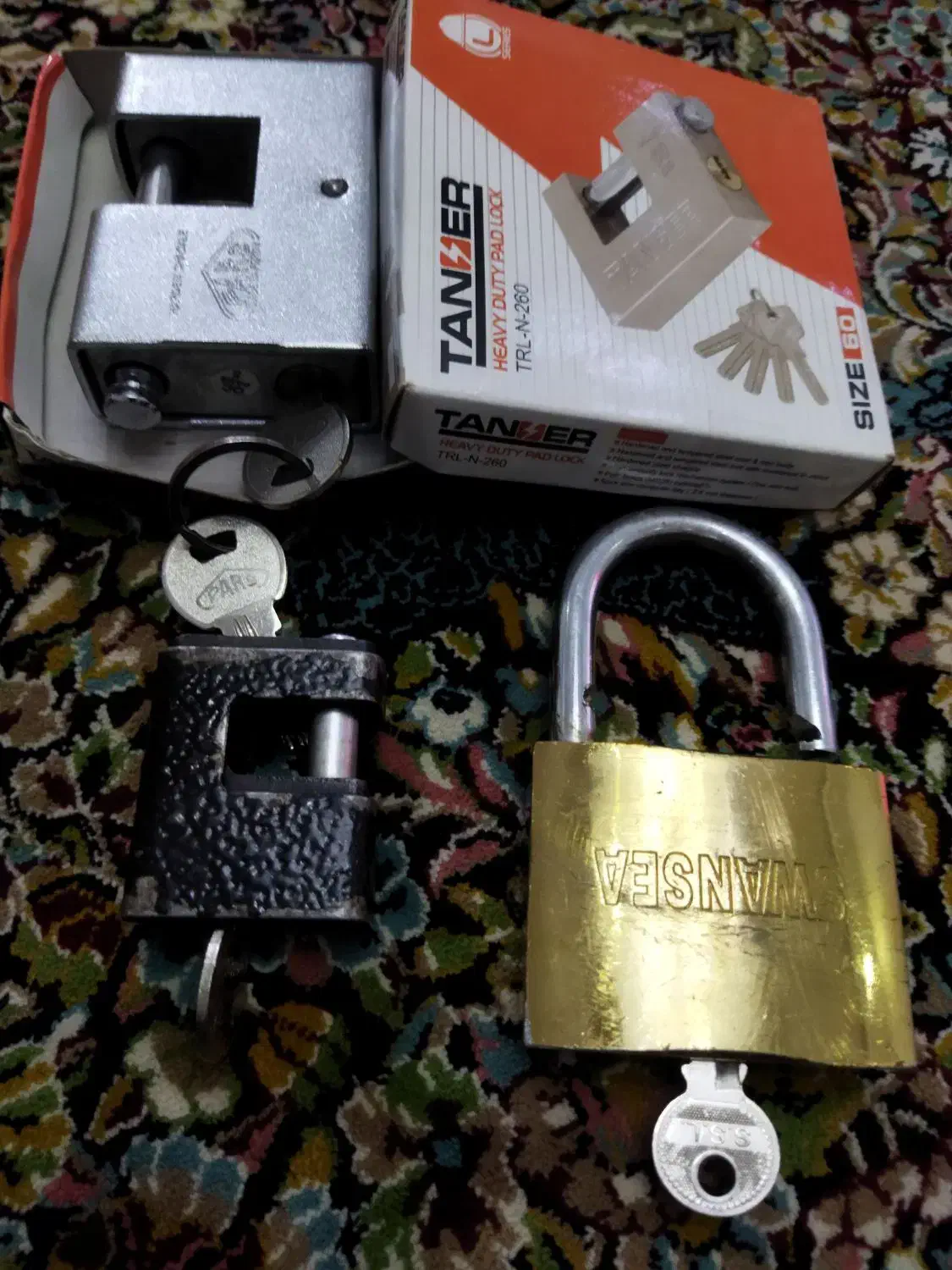 سه عدد قفل آویز در حد نو|ابزارآلات|رشت, پارک شهر|دیوار