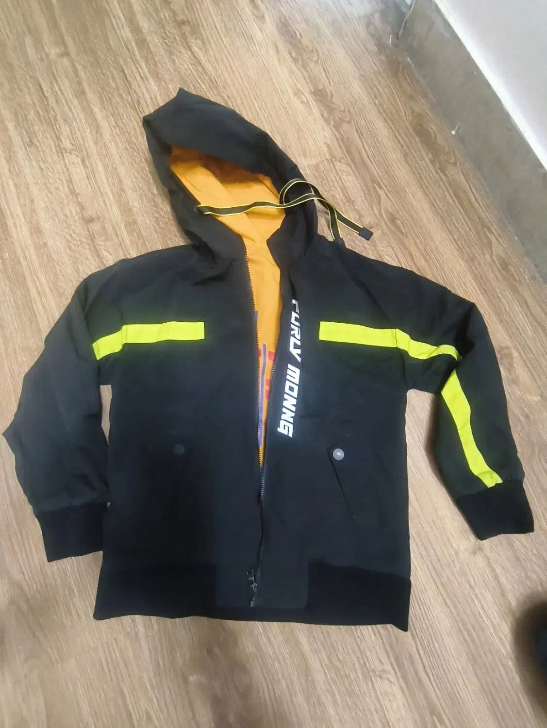 تعدادی سویشرت شلوار پسرانه 8تا 12سال در حد نو نو|کفش و لباس بچه|ری, شهید غیوری (ابن باویه)|دیوار