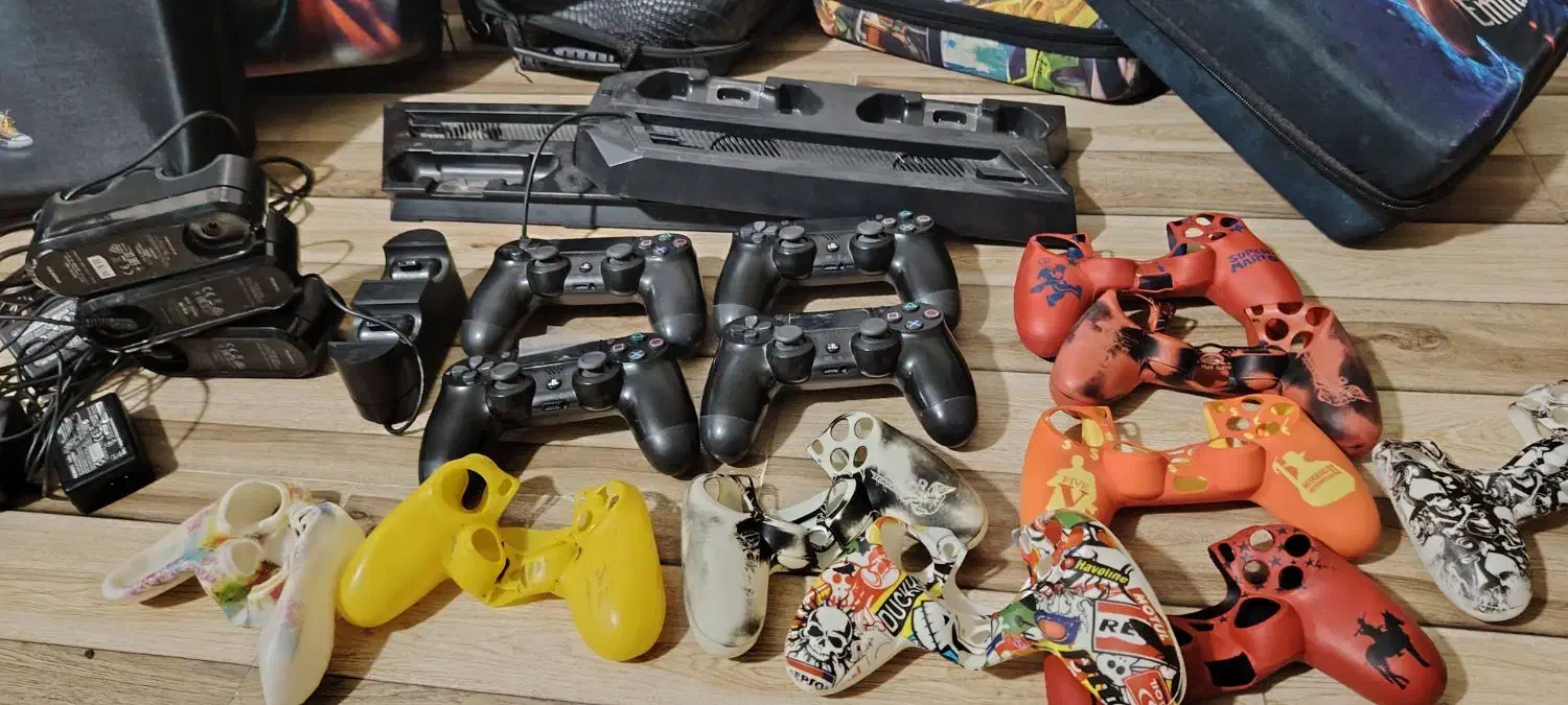 دسته پی اس فور..|کنسول، بازی ویدئویی و آنلاین|مشهد, شهرک شهید باهنر|دیوار