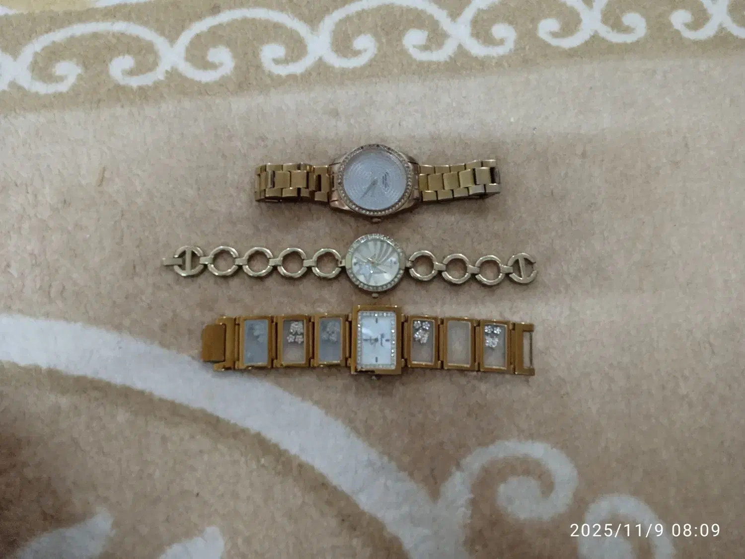 ساعت مچی|ساعت|قم, ولیعصر|دیوار