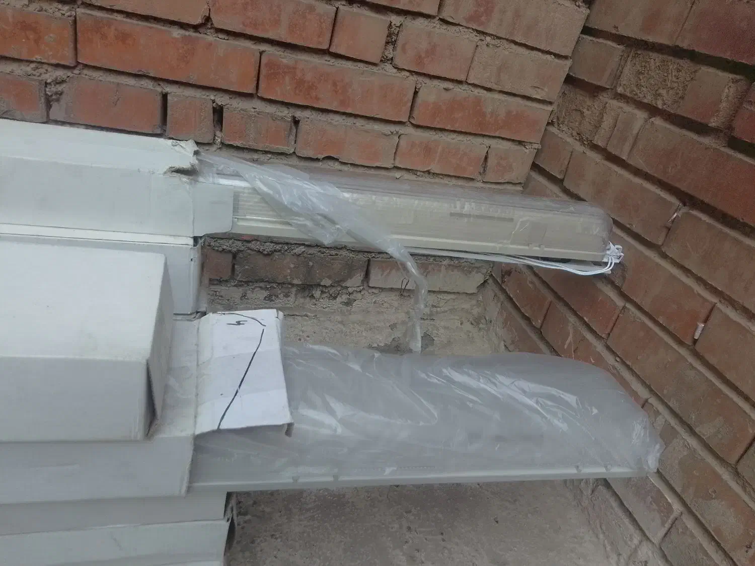 مهتابی ضد نم و گردوغبار قیمت پایین|لامپ و چراغ|تهران, شهرک ولیعصر جنوبی|دیوار