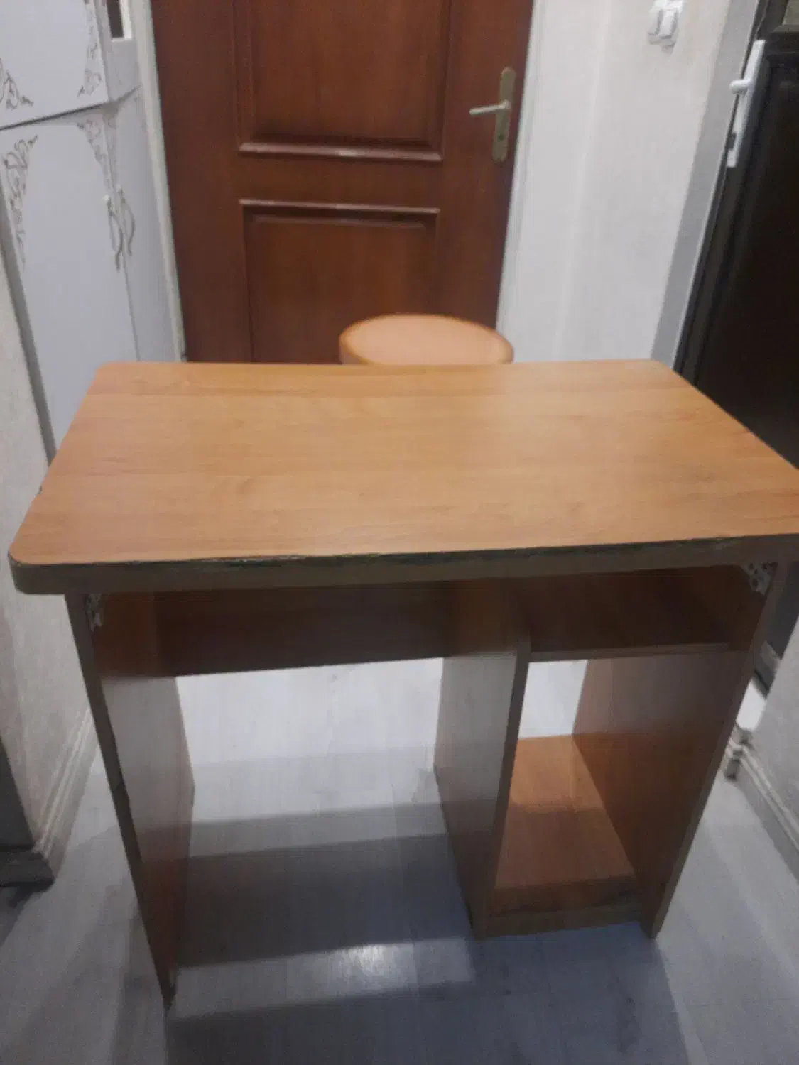 میز کامپیوتر و میز عسلی|مبلمان خانگی و میز عسلی|آستارا, |دیوار