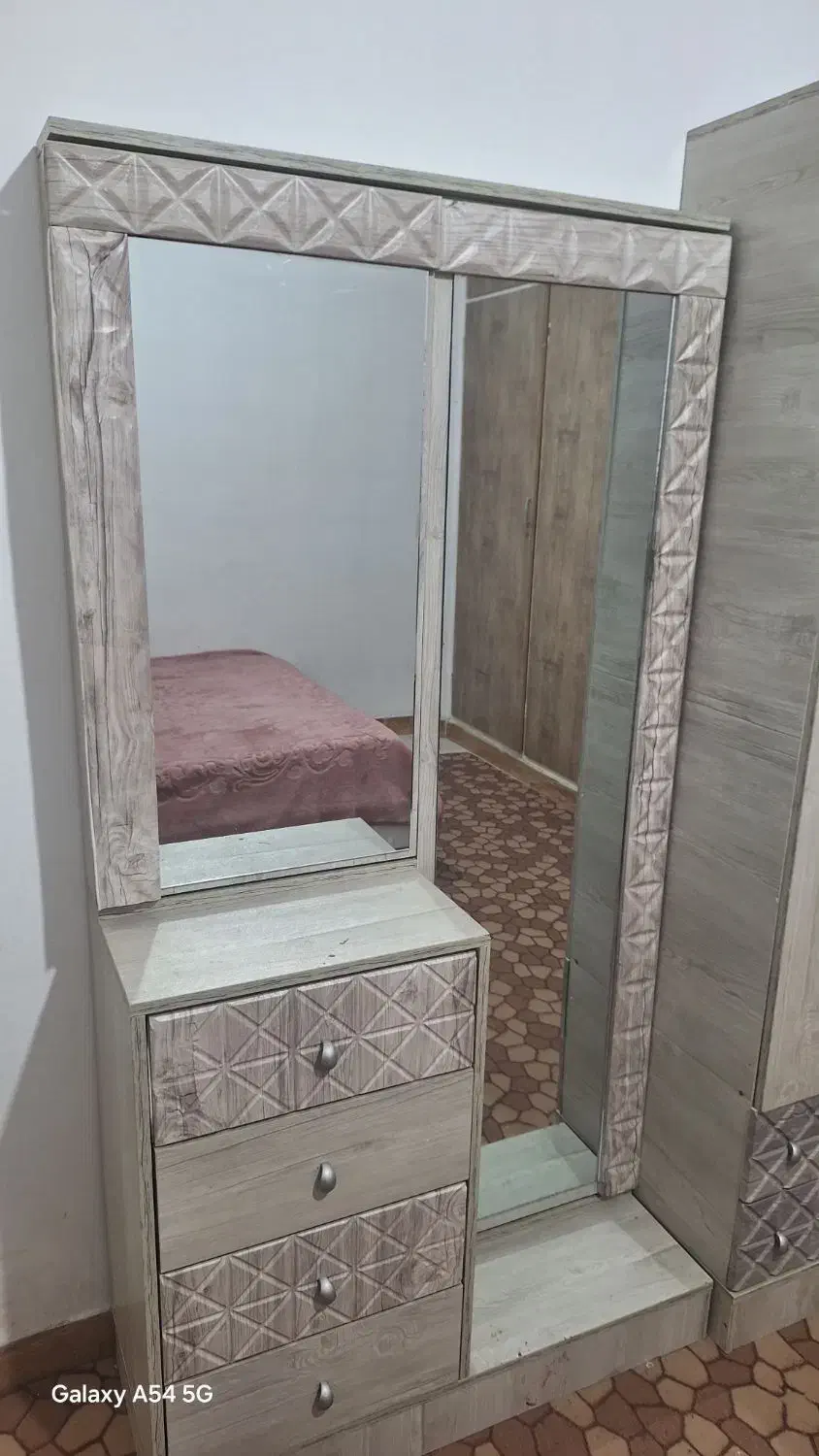 سرویس خواب|تخت و سرویس خواب|ورامین, شهرک مدرس|دیوار