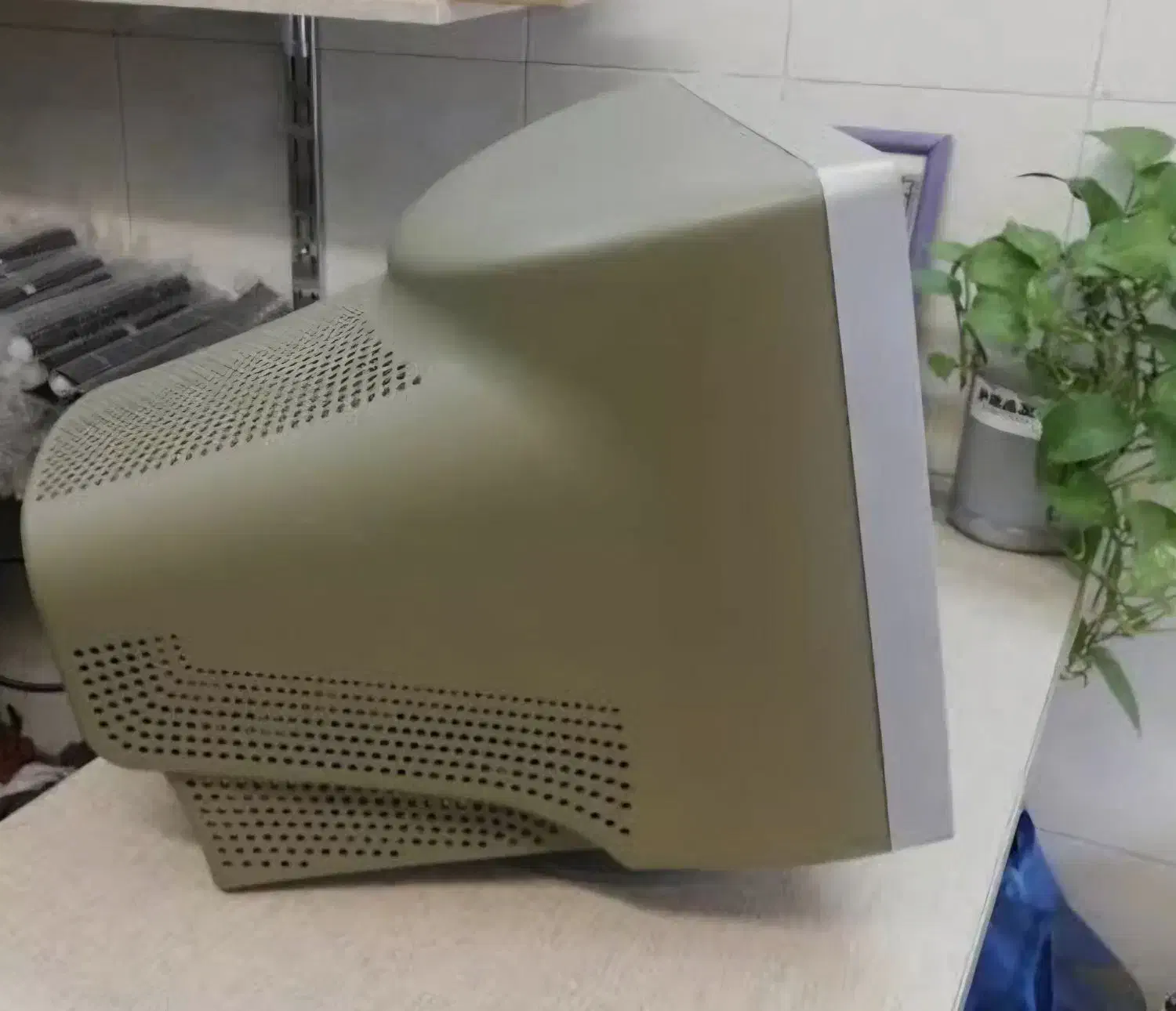 مانیتور قدیمی|قطعات و لوازم جانبی رایانه|آبدانان, |دیوار