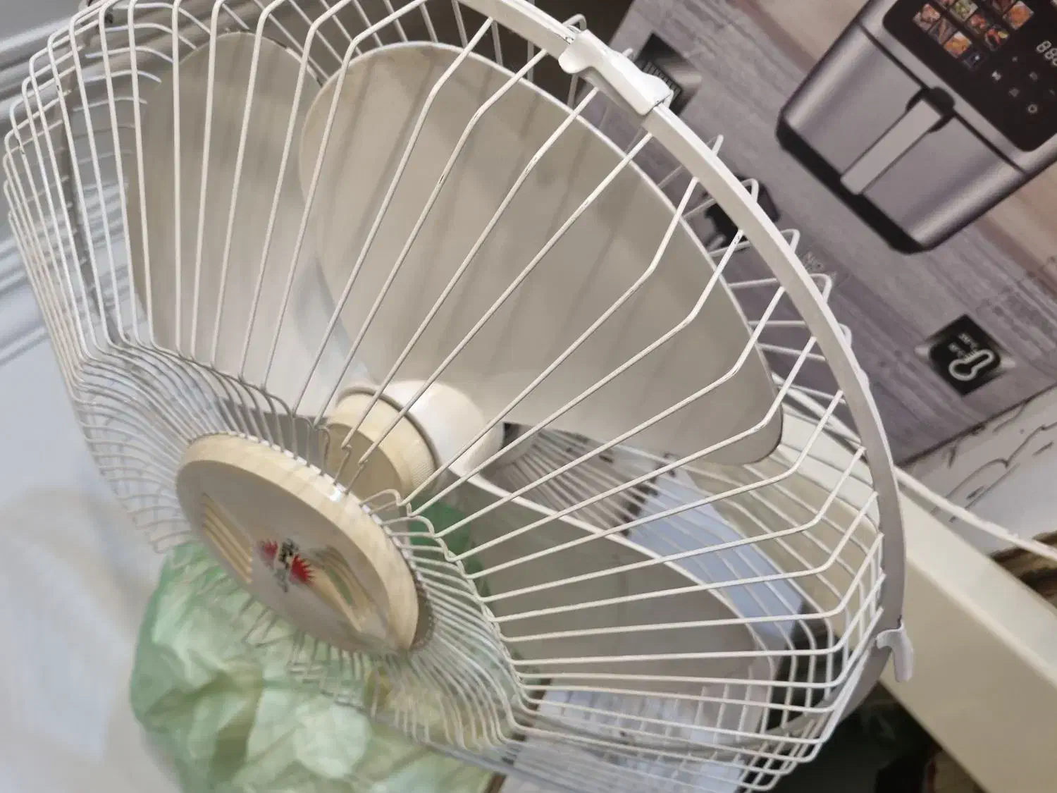 پنکه پارس خزر|پنکه و تصفیه‌کنندهٔ هوا|تبریز, |دیوار