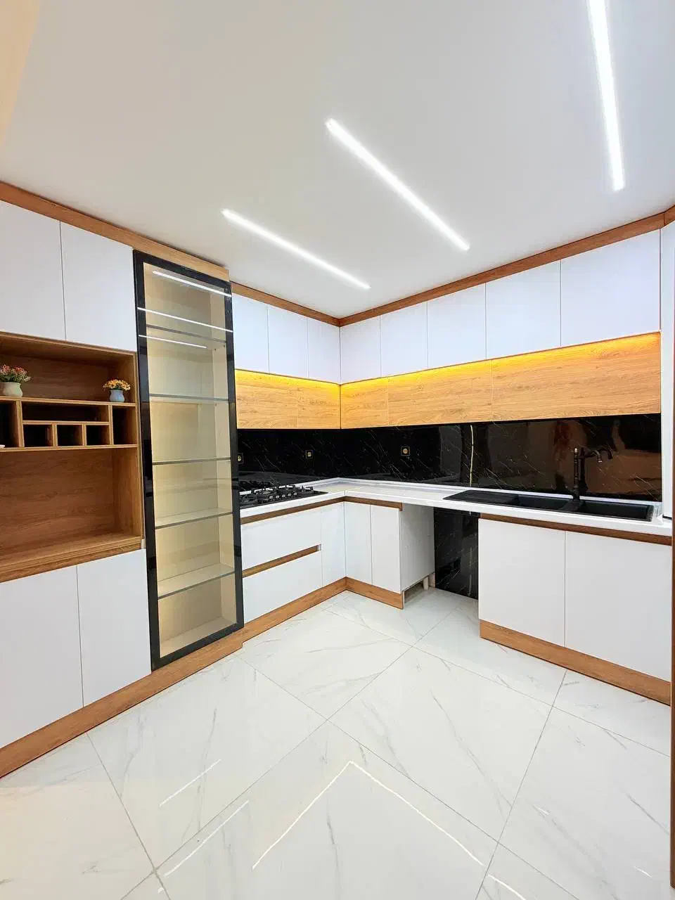 70متر/طبقه سوم/8سال ساخت/پارکینگ سندی6واحدی|فروش آپارتمان|اندیشه, شهرک مریم|دیوار