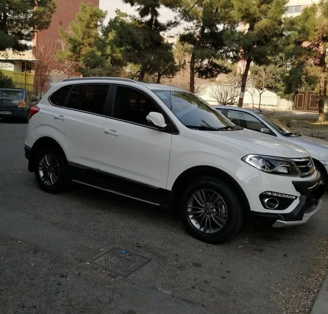 تیگو 5 فول 1399 مشابه صفر 8 هزار کار|خودرو سواری و وانت|تهران, شهران جنوبی|دیوار