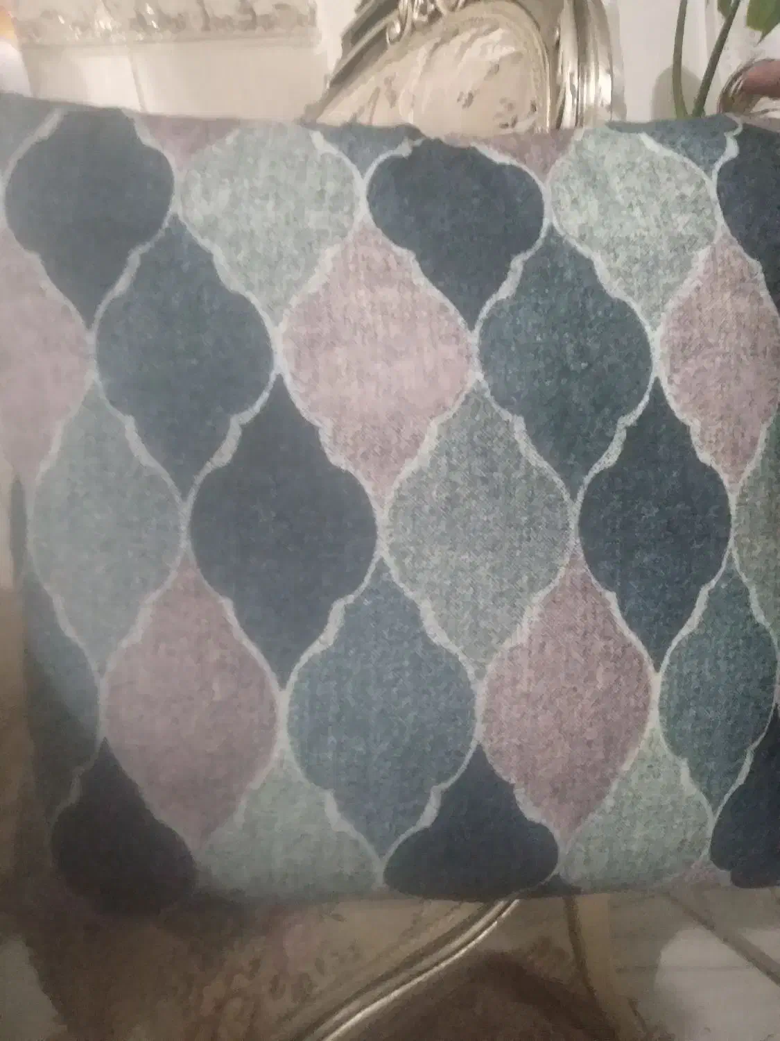 پشتی مبل|پشتی|رشت, احمد گوراب|دیوار