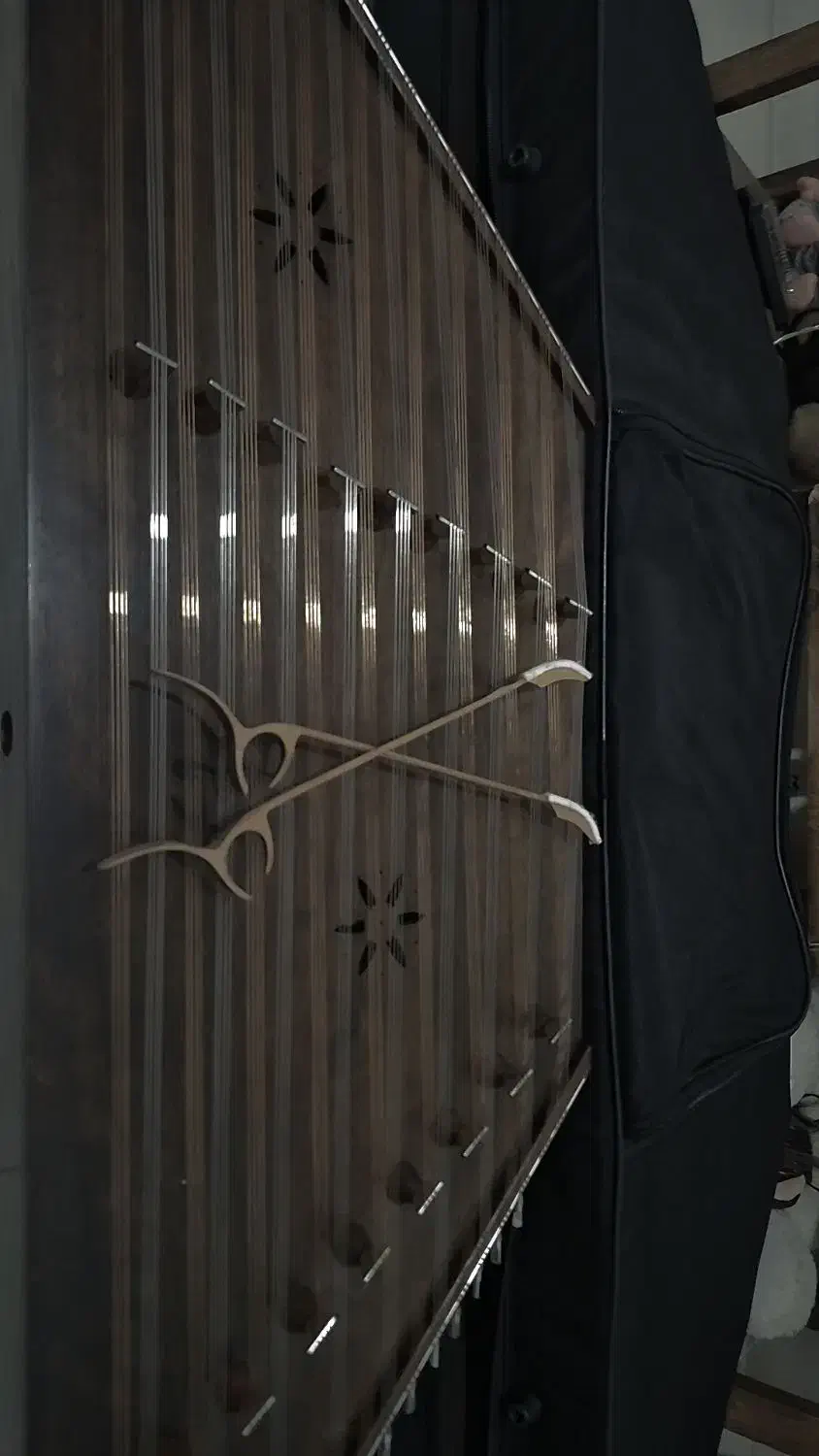 ساز|سازهای سنتی|قروه, |دیوار