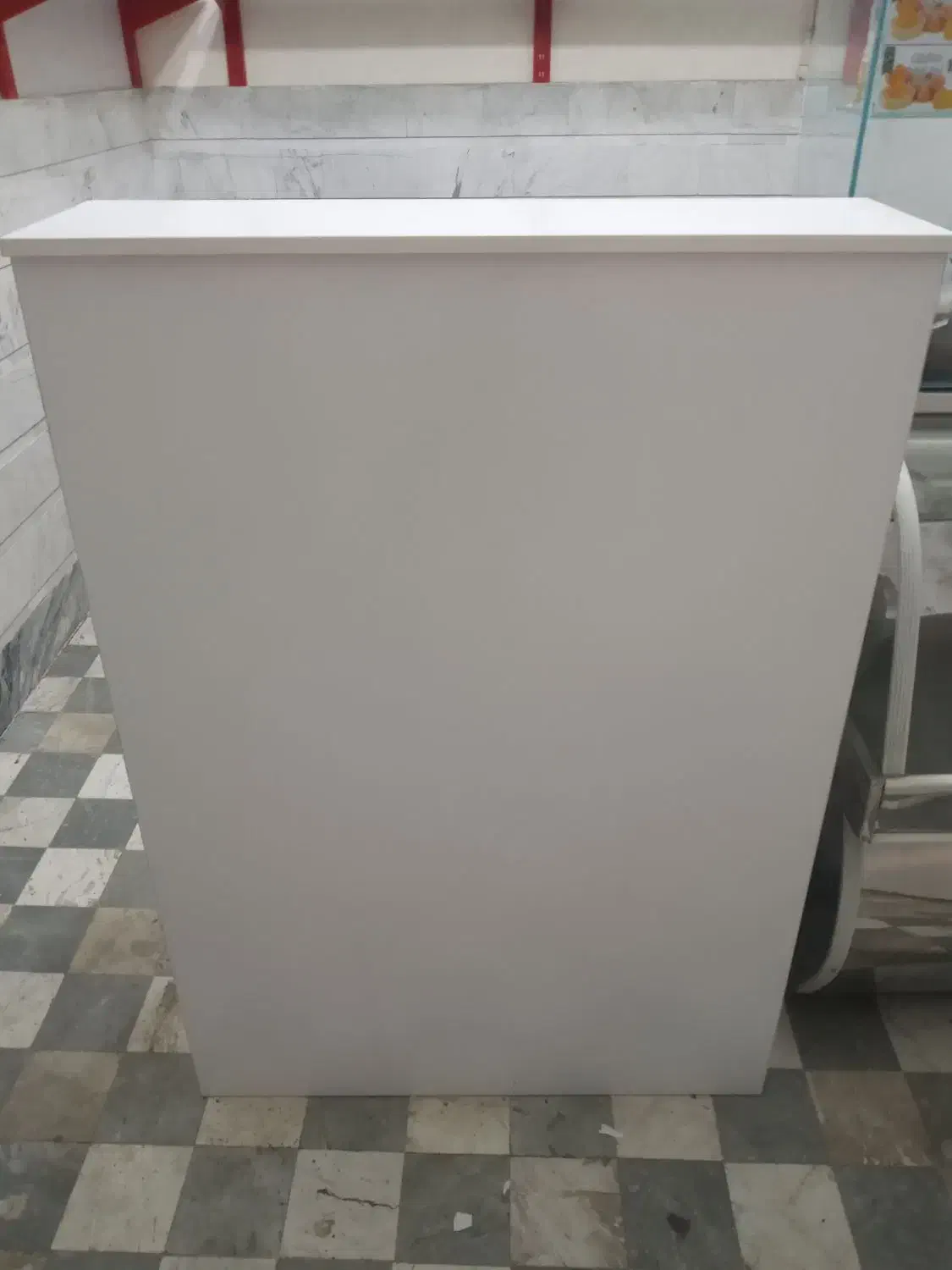 ال ای دی.  میز پیشخوان|فروشگاه و مغازه|قم, نیروگاه|دیوار