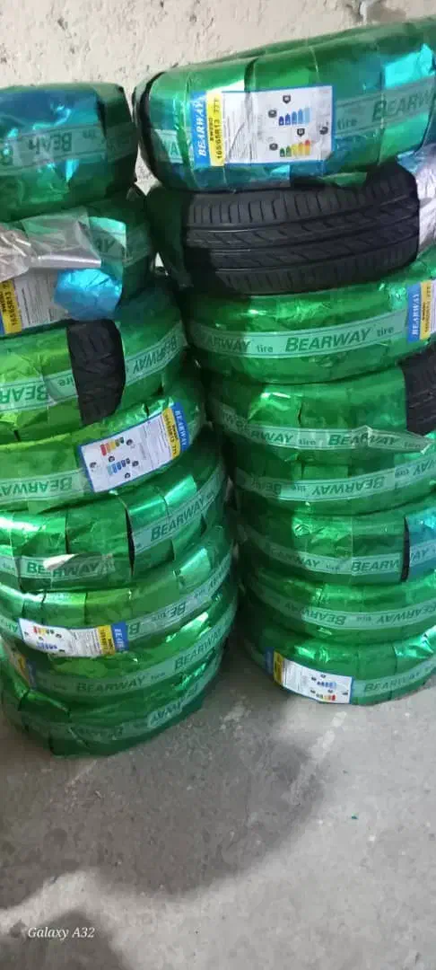 لاستیک فروشی مرکزی|خدمات موتور و ماشین|سراوان, |دیوار