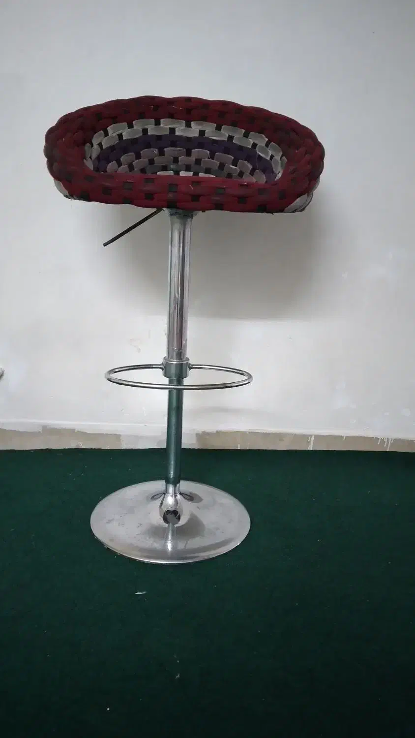 صندلی|صندلی و نیمکت|ری, اقدسیه|دیوار