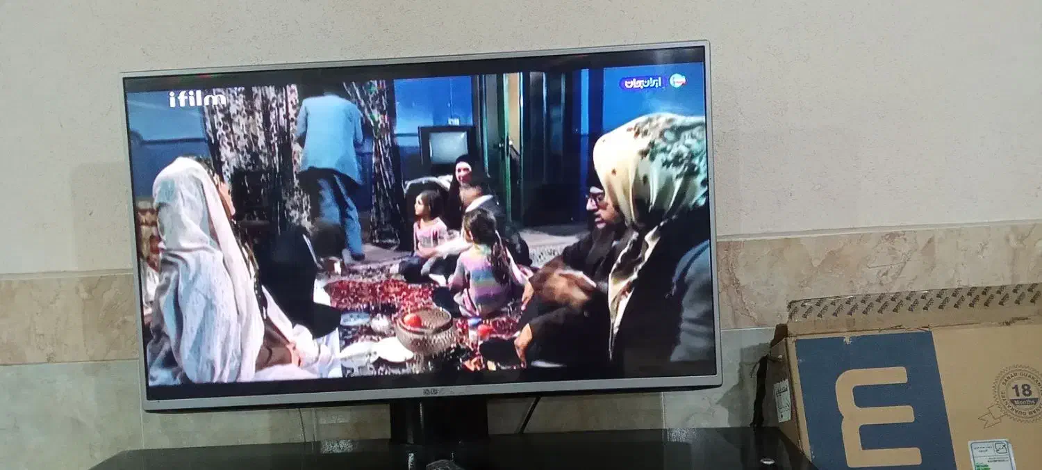 تلویزیون ۴۳ اینج|تلویزیون و پروژکتور|بروجرد, |دیوار