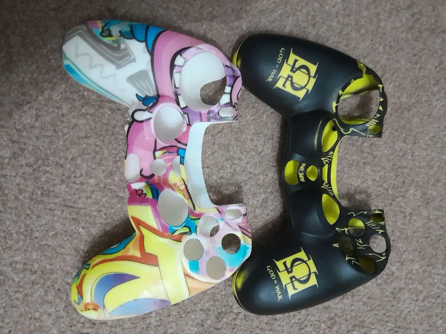 دو کاور دسته PS4|کنسول، بازی ویدئویی و آنلاین|شیراز, عادل آباد|دیوار