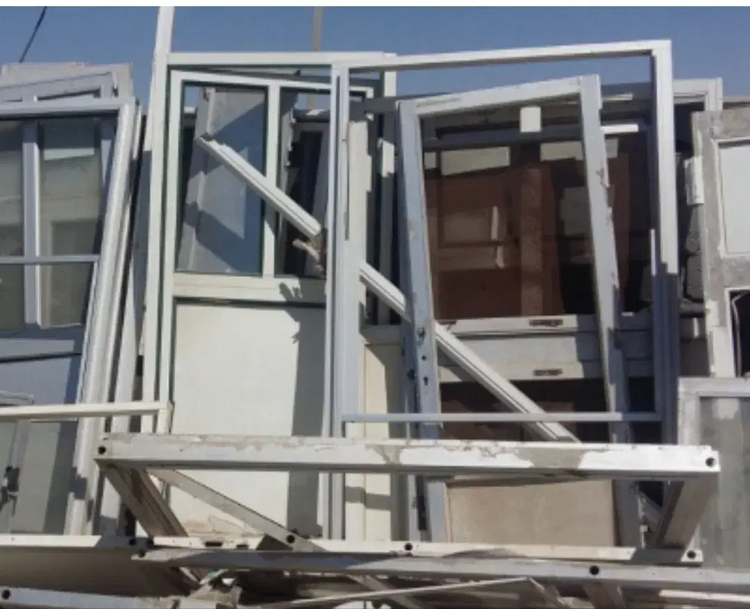 فروش و خریدضایعات به صورت کلی و جزئی سیار درب منزل|عمده‌فروشی|بندرعباس, |دیوار