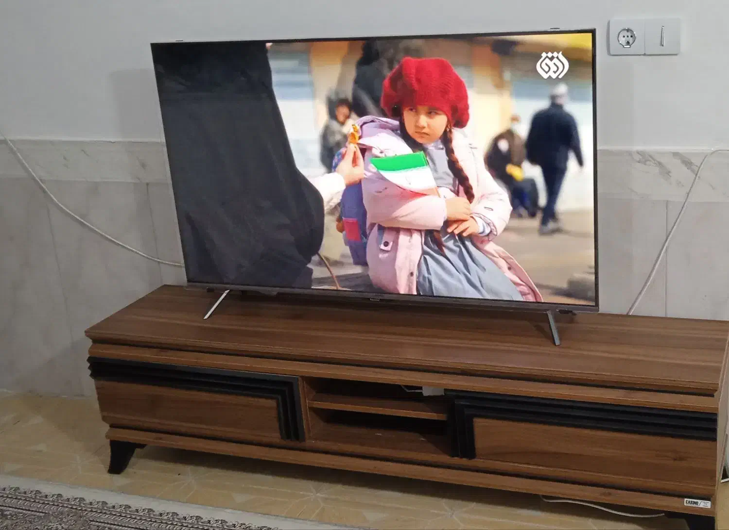 تلویزیون۵۵ اینچ|تلویزیون و پروژکتور|قوچان, |دیوار