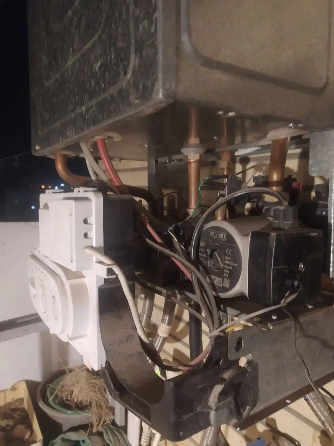 خدمات پکیج، بخاری گازی . آبگرمکن گازی .شومینه|خدمات پیشه و مهارت|زاهدان, |دیوار