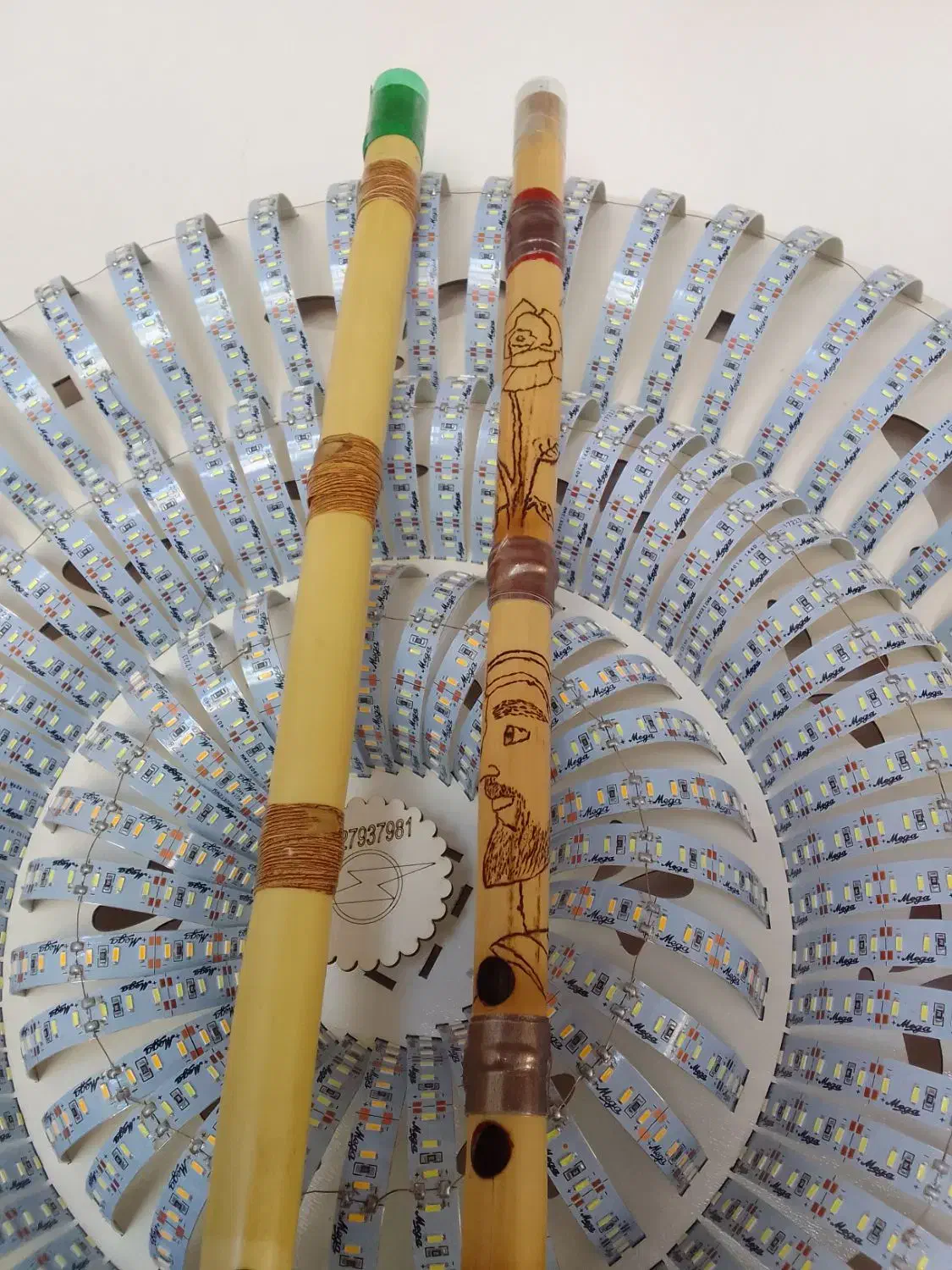 نی هفت بند|سازهای بادی|موگوئی, |دیوار