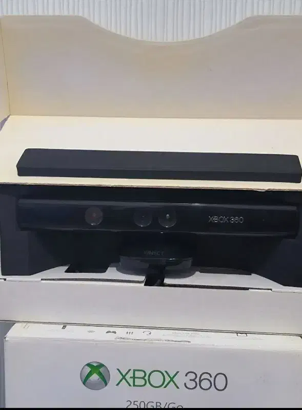 xbox360سوپر اسلیم دو دسته  بی سیم همراه کینکت|کنسول، بازی ویدئویی و آنلاین|بابل, |دیوار