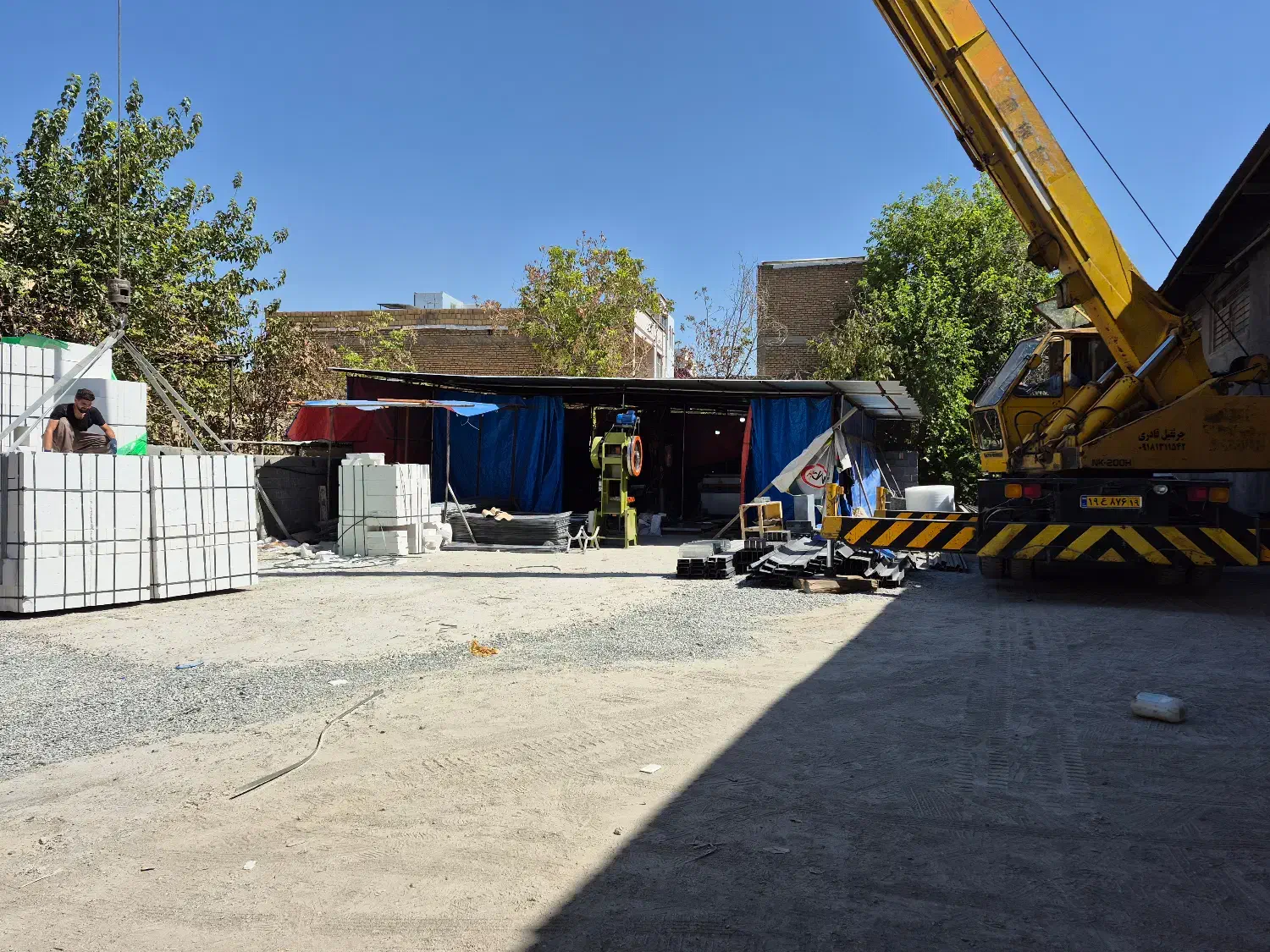نیازمند کارگر ساده جهت کار در کارگاه تولیدی|استخدام صنعتی، فنی، مهندسی|کرمانشاه, |دیوار