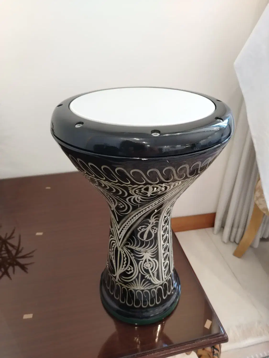 تمپو ترک|درام و پرکاشن|اصفهان, کوی ولی عصر|دیوار