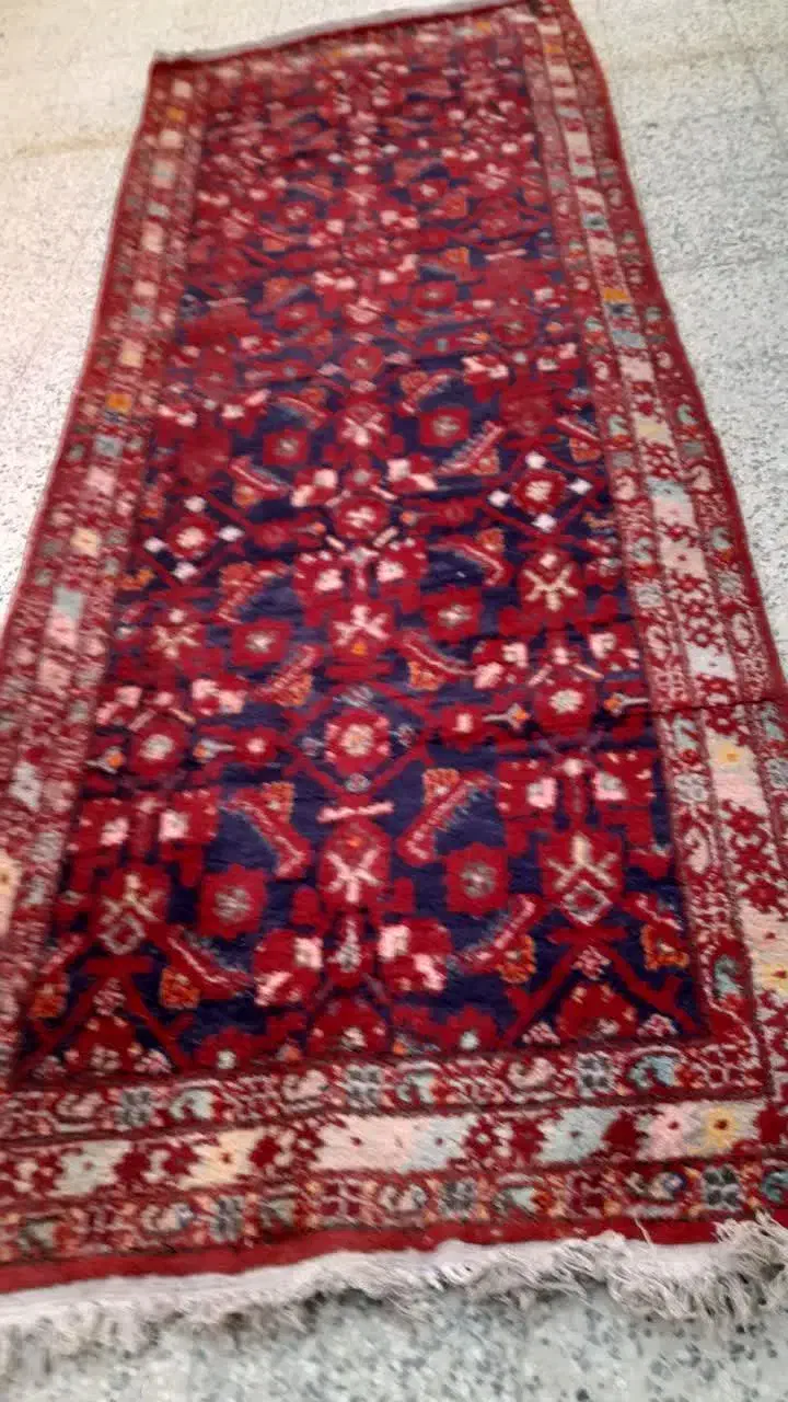 یکعدد فرش دستباف تمیز وزیبا|فرش|اصفهان, رزمندگان|دیوار