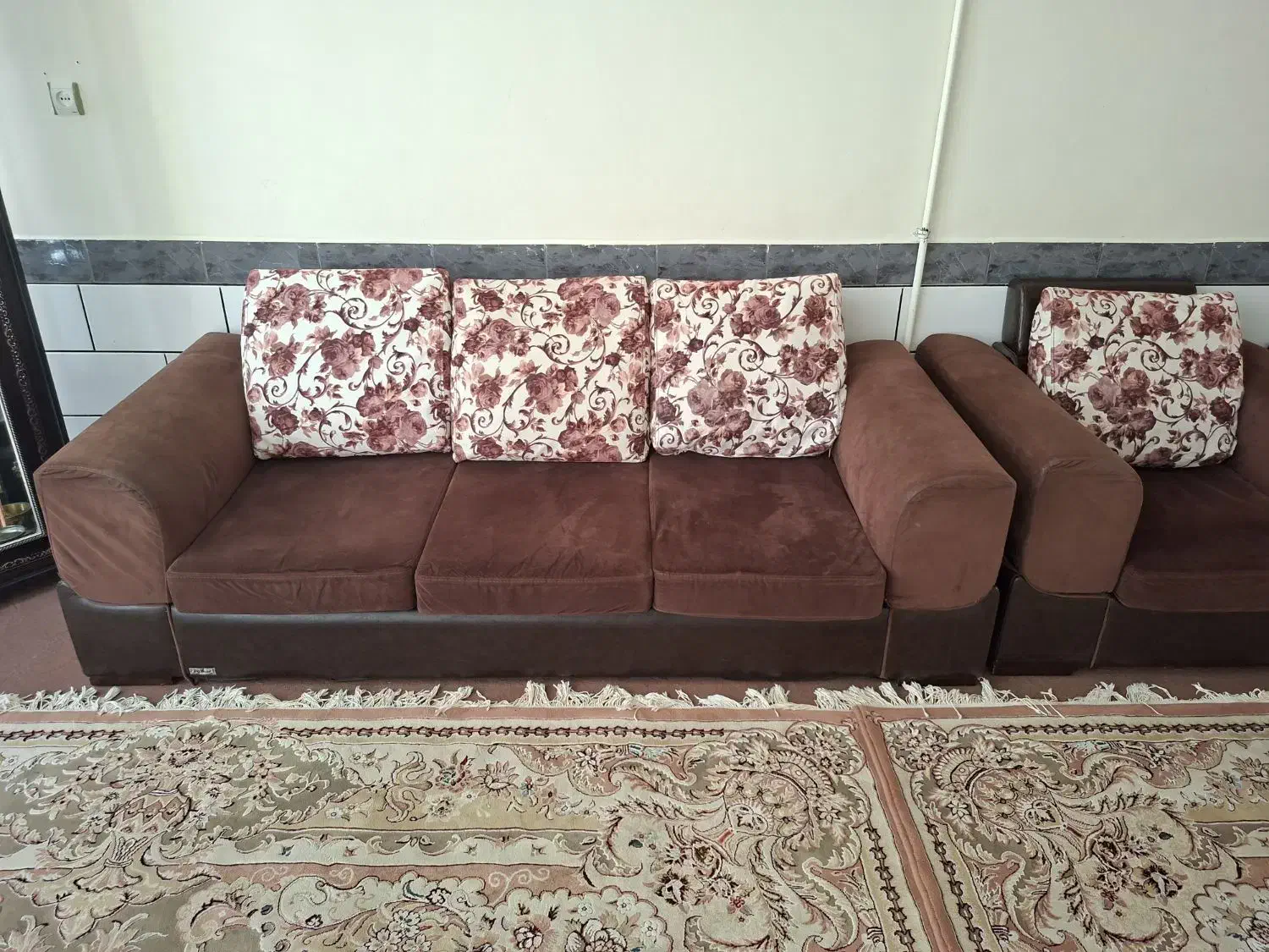 مبل پنج نفره|مبلمان خانگی و میز عسلی|فرخ‌شهر, |دیوار