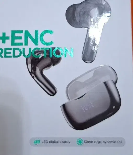 یک عدد کیس ایرپاد در تاکسی گم شده|اشیا|رشت, باهنر|دیوار