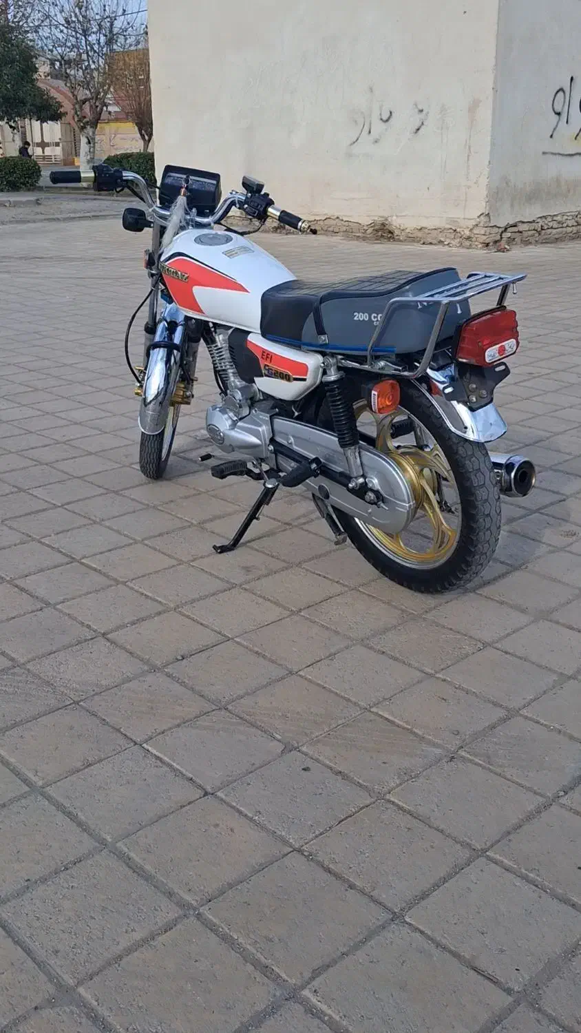 ۲۰۰ نیکتاز|موتورسیکلت|گنبد کاووس, |دیوار