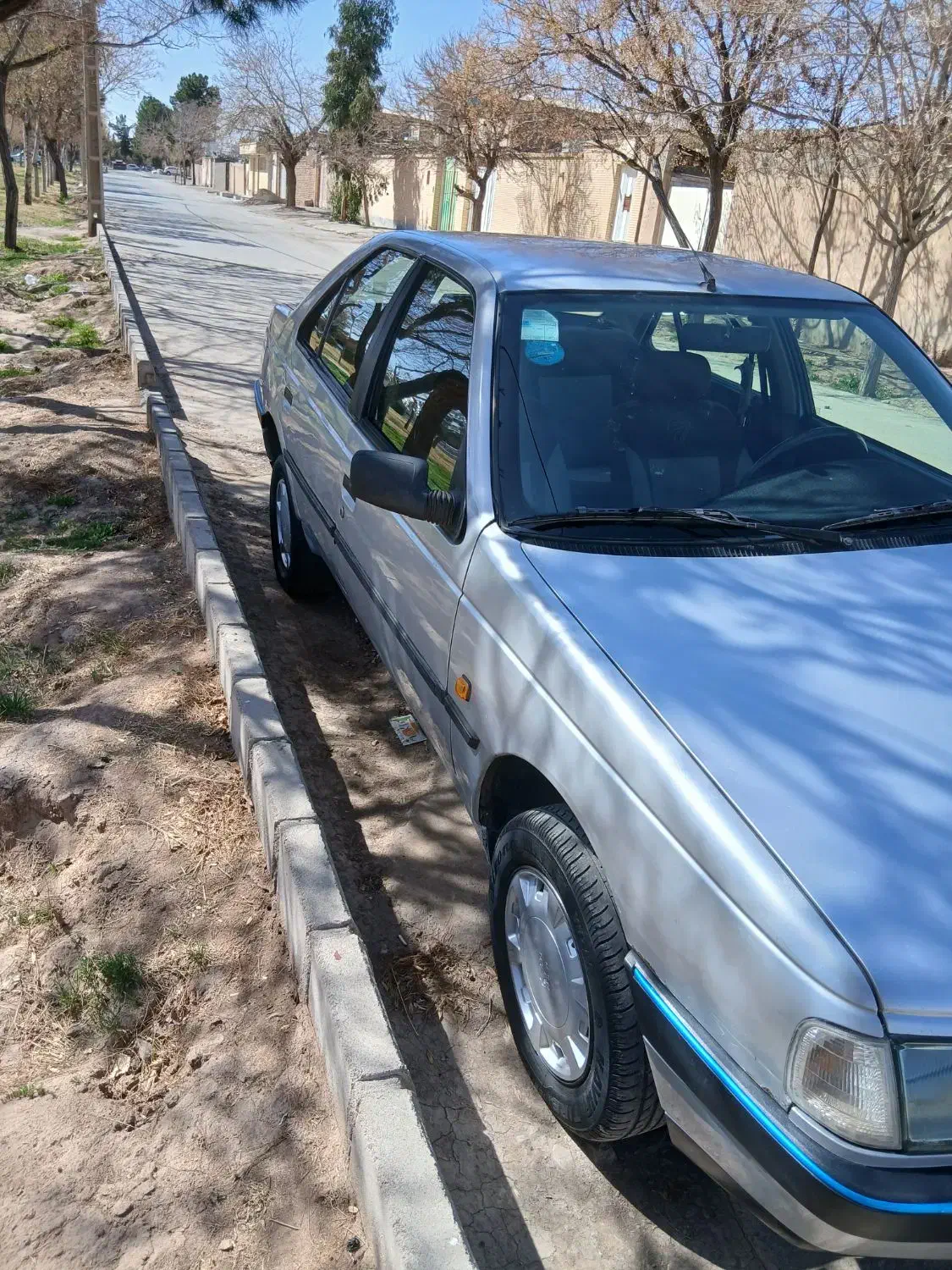 پژو۴۰۵|خودرو سواری و وانت|کرمان, |دیوار