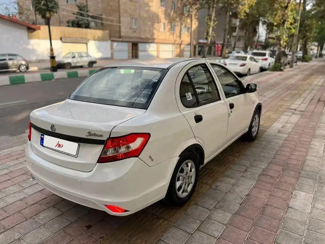 ساینا مدل ۱۴۰۰ بدون رنگ و ضربه|خودرو سواری و وانت|رشت, استقامت ۱|دیوار