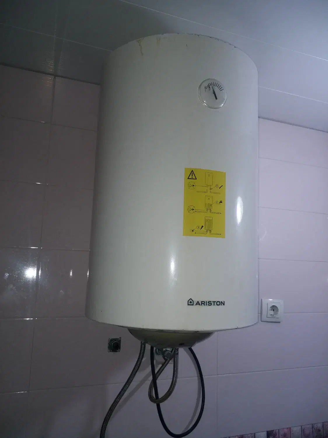 تعمیرکارآبگرمکنهای ایرانی و خارجی|خدمات پیشه و مهارت|بندرعباس, |دیوار