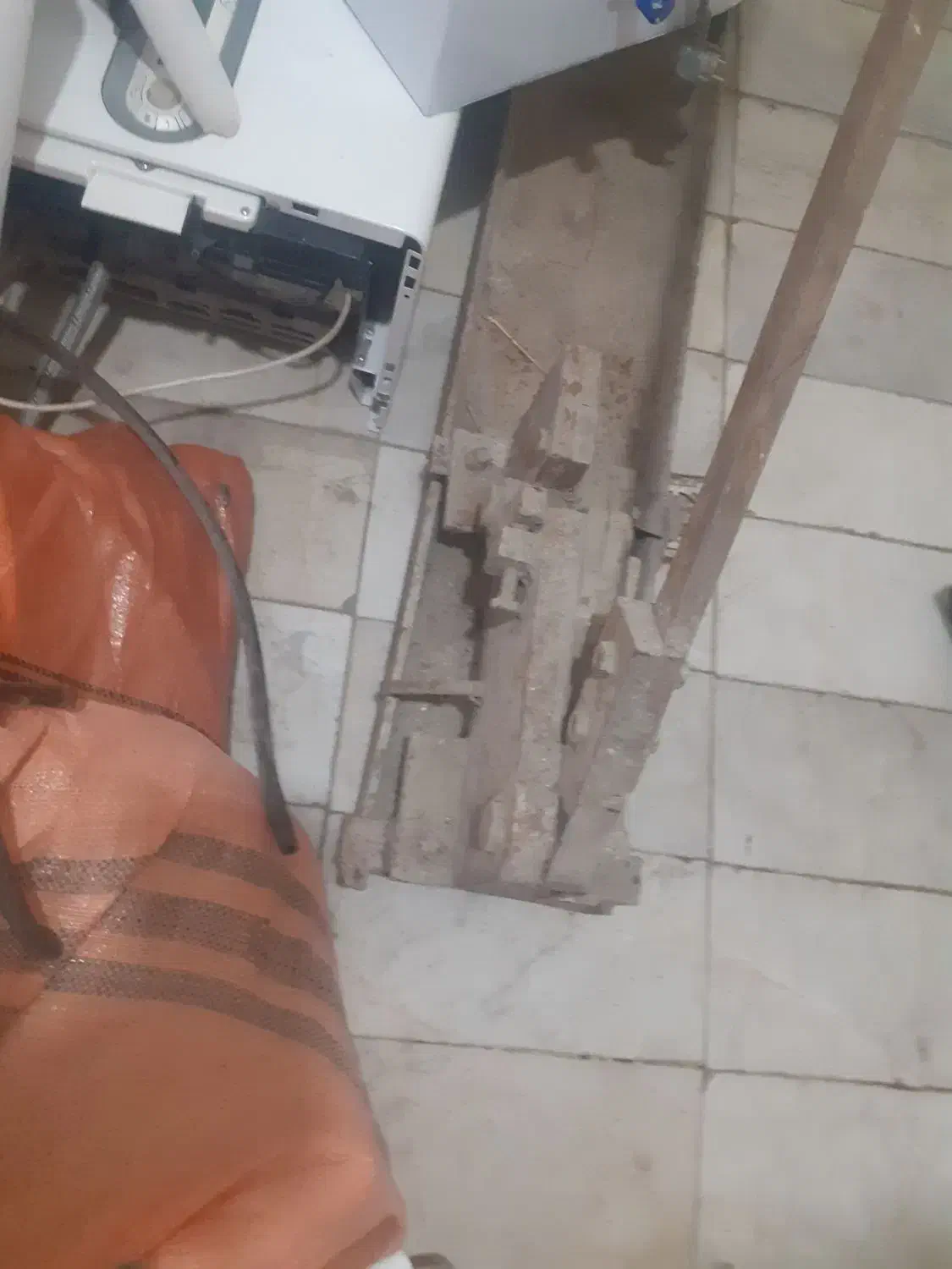 قیچی میلگردبر غول پیکر|ابزارآلات|اقبالیه, |دیوار