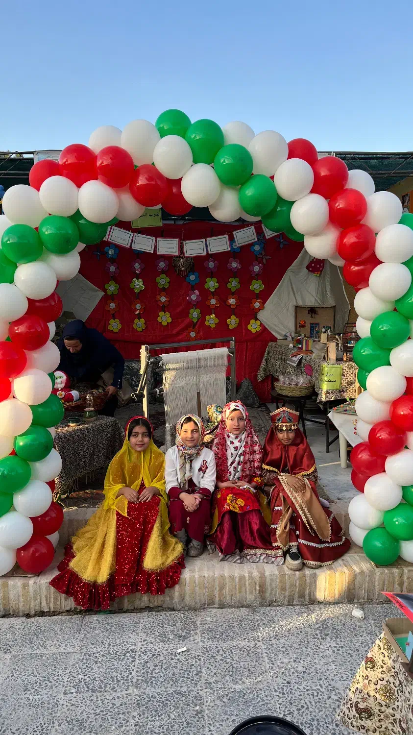 بادکنک آرایی افتتاحیه|خدمات پذیرایی، مراسم|یزد, |دیوار