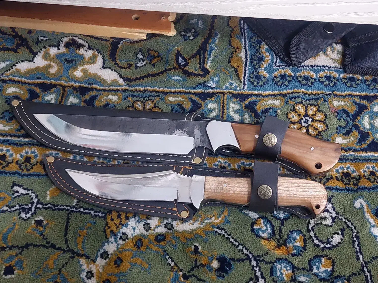 چاقو  شکاری طبعیت  گردی|کوهنوردی و کمپینگ|ری, سرتخت|دیوار