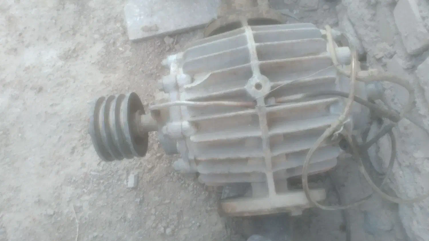 پمپ مکنده|ماشین‌آلات صنعتی|سده (خراسان جنوبی), |دیوار