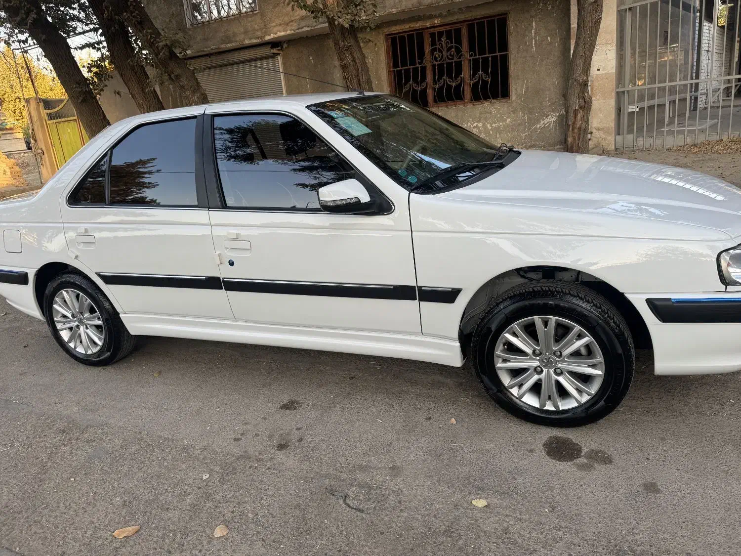 پژوپارس۱۴۰۲ موتورجدید سفارشی دریچه سیمی،|خودرو سواری و وانت|هشتگرد, هشتگرد قدیم|دیوار