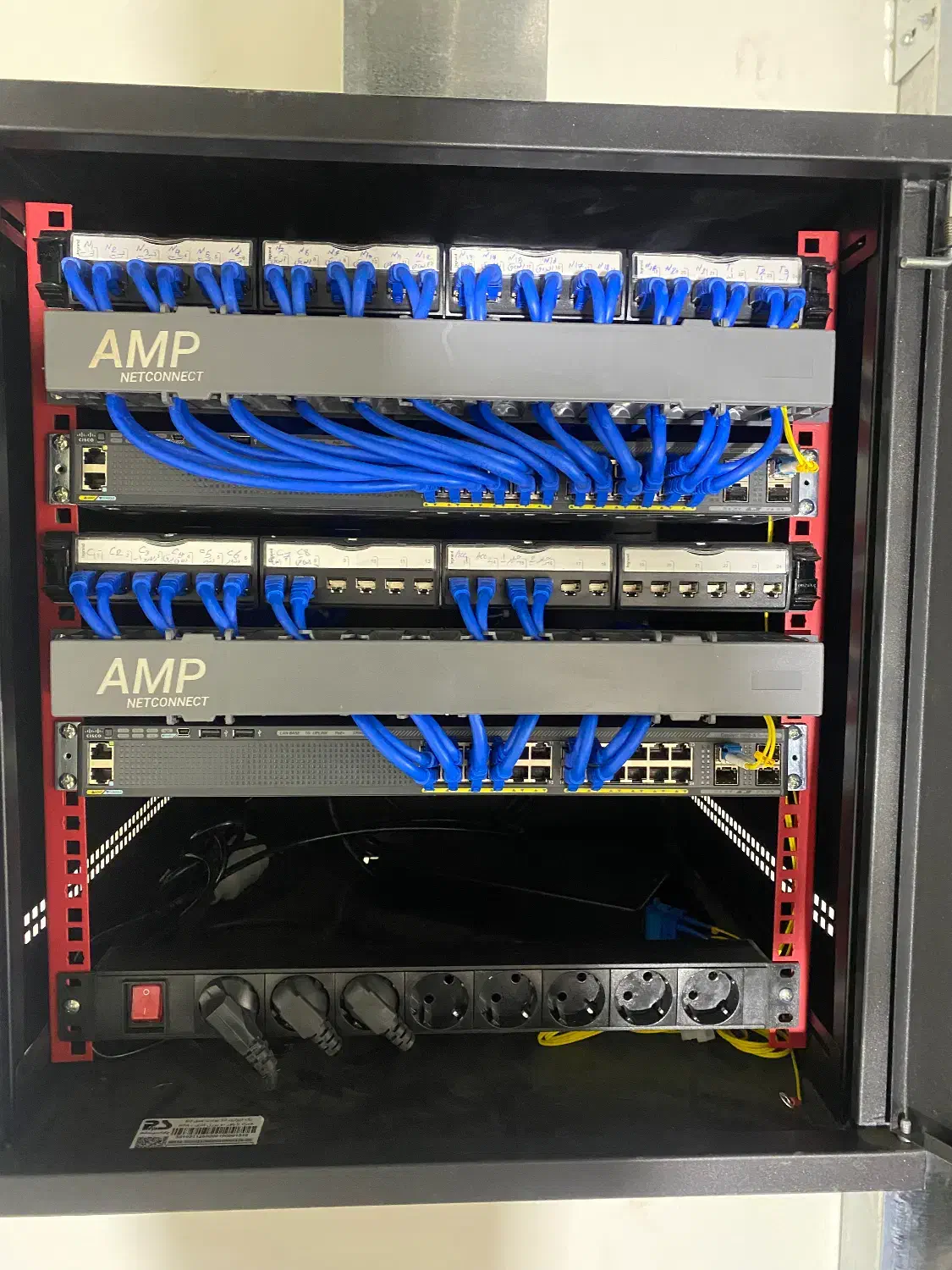 کاراموز یا کارگر ماهر و نیمه ماهر شبکه و دوربین|استخدام رایانه و فناوری اطلاعات|تهران, کرمان|دیوار