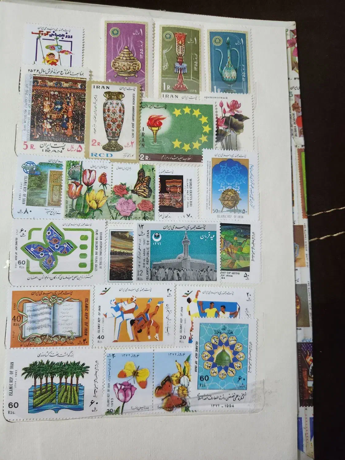 آلبوم تمبر کامل و سالم خاص و آنتیک|کلکسیون سکه، تمبر، اسکناس|رشت, رشتیان|دیوار