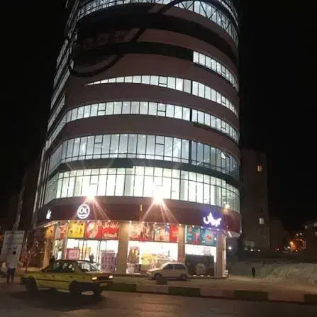 واحد تجاری لوکس واقع در میدان وصال ساختمان سپید|فروش دفتر کار، اتاق اداری، مطب|اردبیل, |دیوار