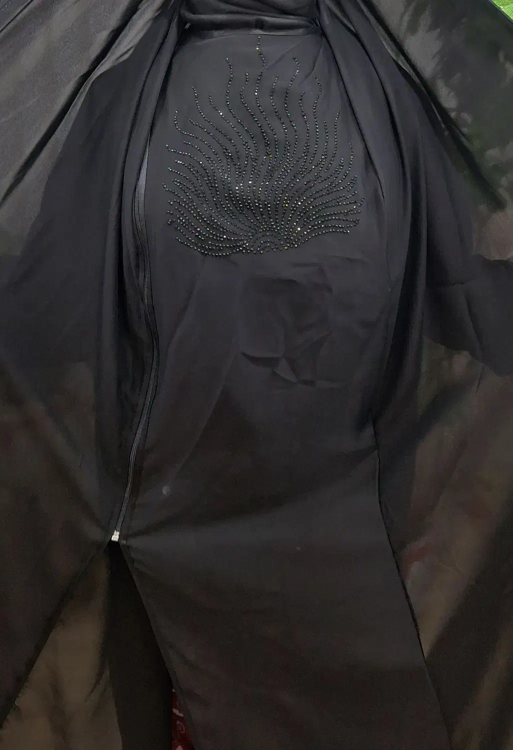 چادر شالی مشکی .جلو زیپ دار و نگین دار|لباس|قم, هفت تیر|دیوار