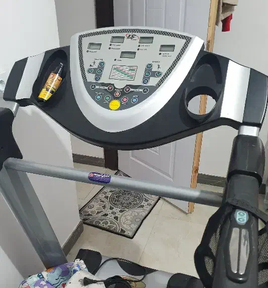 تردمیل در حد نو صفر کیلومتر|تجهیزات ورزشی|سیاهکل, |دیوار