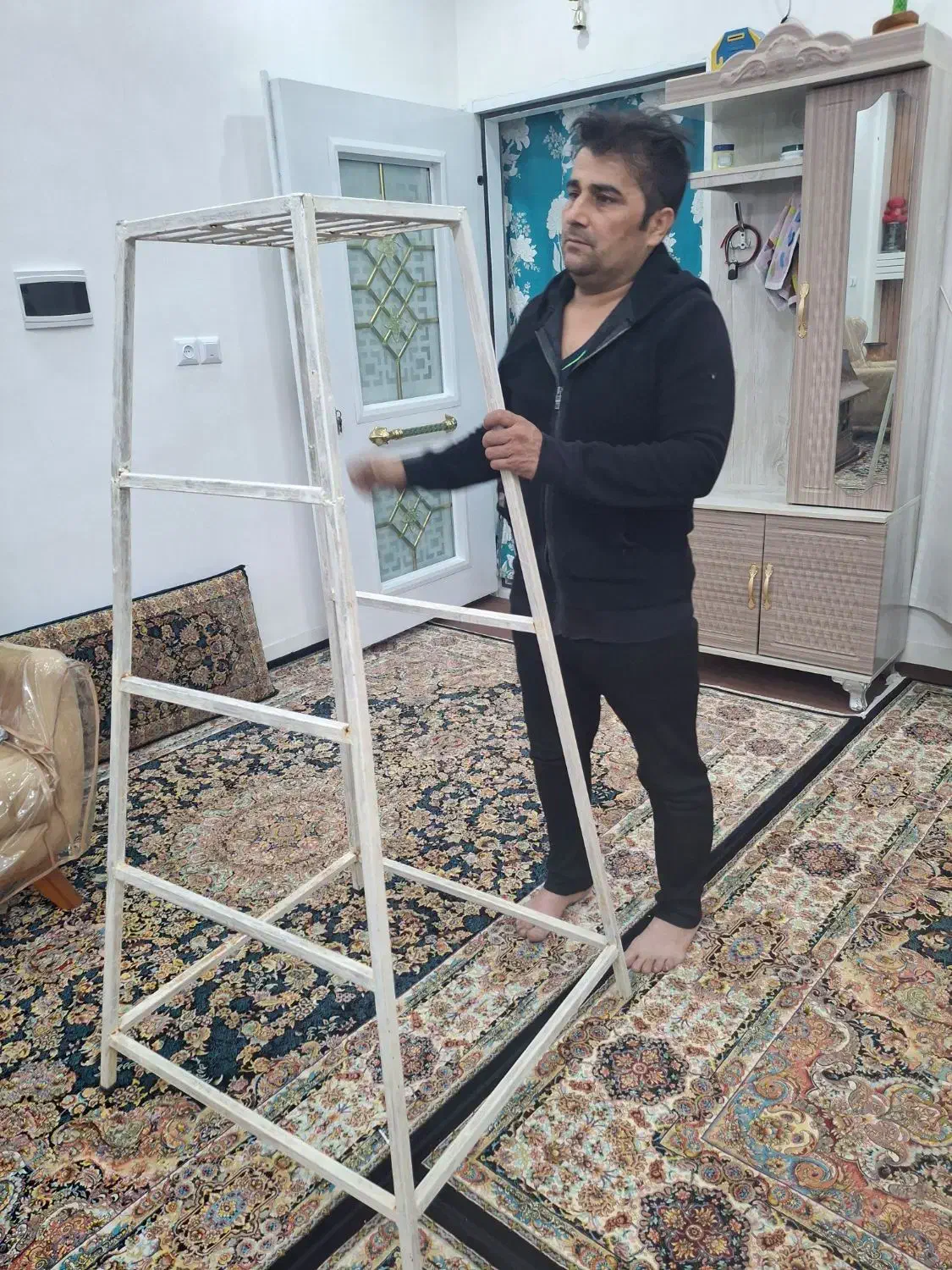 چهارپایه اهنی|ابزارآلات|سبزوار, باهنر|دیوار